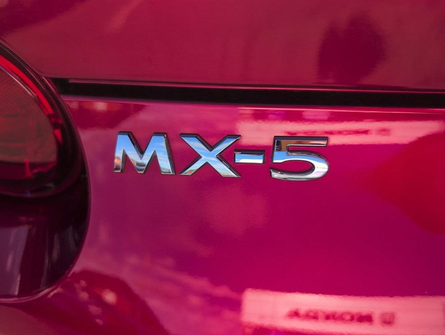 Mazda MX-5 Photo spincar-b191213d998a946136032b5a5abdd01a55917672.jpg