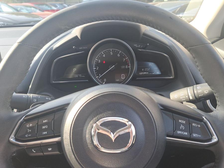 Mazda Mazda2 Photo spincar-b1bab36f00acff40fa6997a43b1e0048a1424e95.jpg