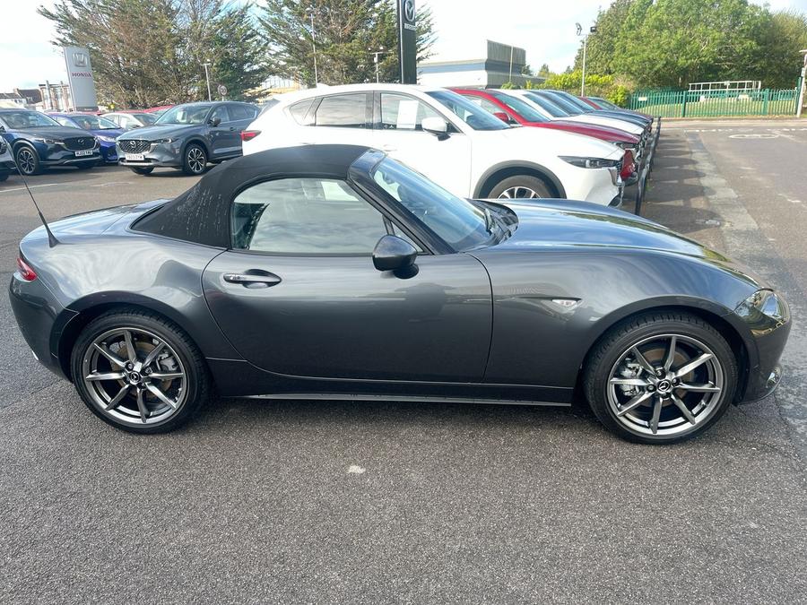 Mazda MX-5 Photo spincar-b29231e1f14476d1454b412f0edfa4395124896e.jpg