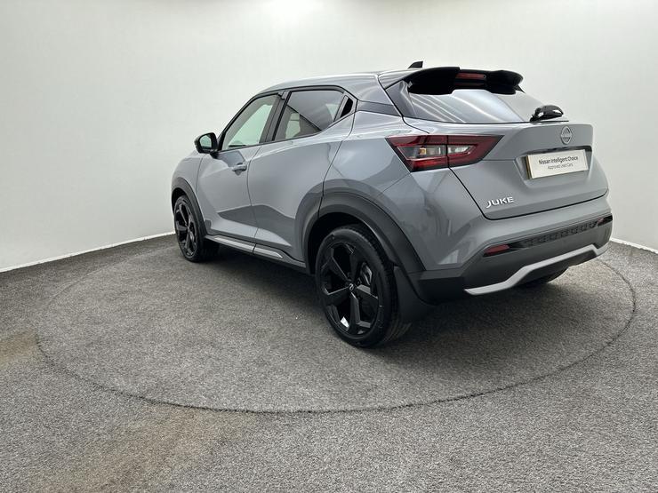 Nissan JUKE Photo spincar-b436f304f7b5a1c8e1ae192fe6b9d23405b41167.jpg