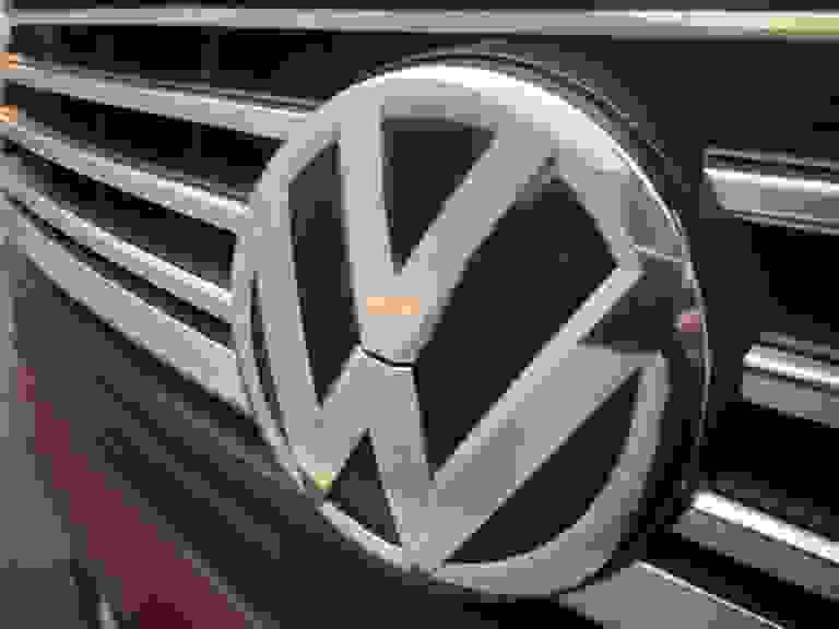 VOLKSWAGEN TRANSPORTER Photo spincar-b6343b55a9d03e321dcb939080abaaf988aed6be.jpg