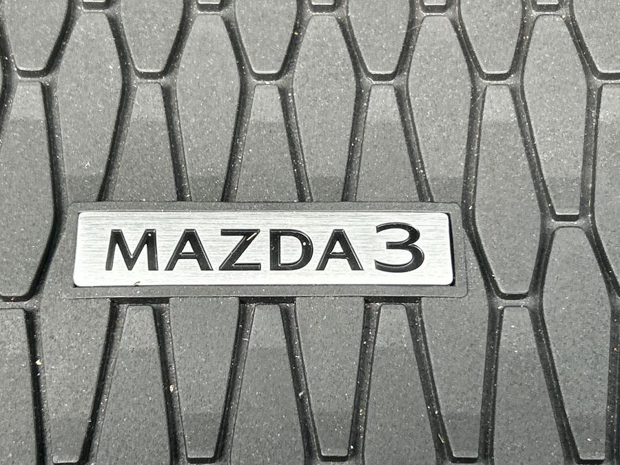 Mazda Mazda3 Photo spincar-b64428f5e33348e9e5c73fe5c0a8f2fb93cf9f3f.jpg