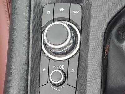 Mazda MX-5 RF Photo 29