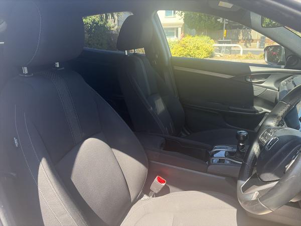 Honda Civic Photo 34