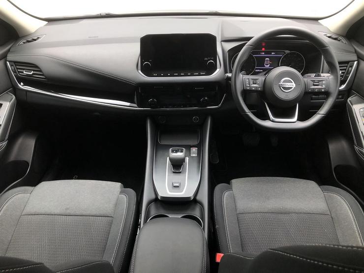 Nissan QASHQAI Photo spincar-b77164526747963f1ea9a45b4b9e65683d90b4cc.jpg