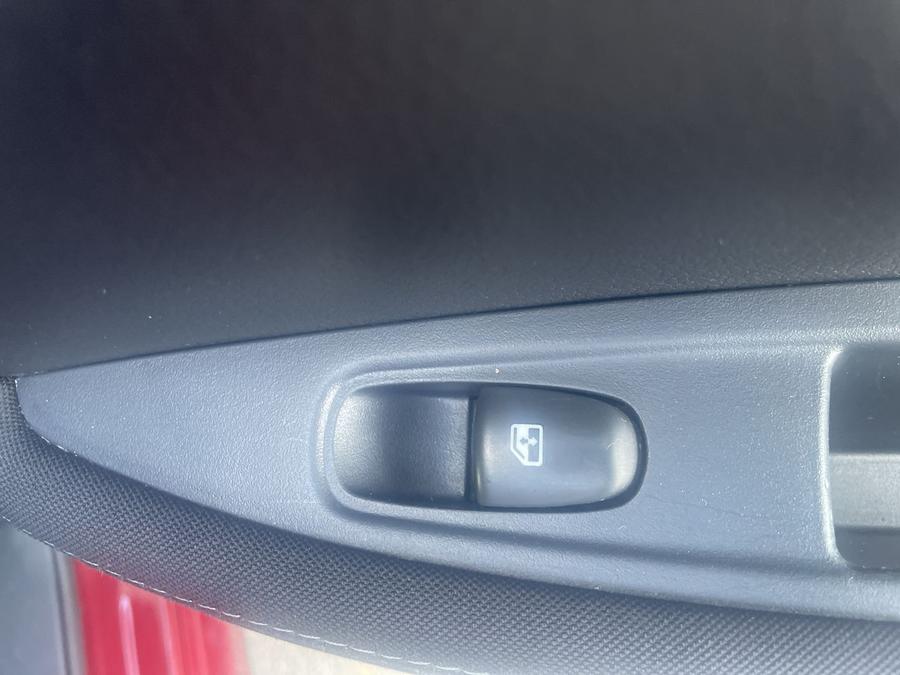 Nissan Qashqai Photo spincar-b7e3e040bb5c526b1d7f98639d8ffd43ba1dd46b.jpg