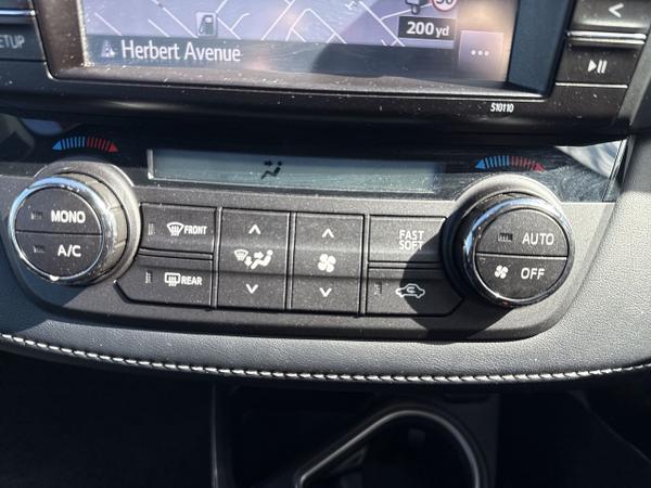 Toyota RAV4 Photo 29