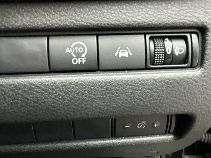Nissan QASHQAI Photo spincar-b990bb44c5a1364480a112e15049644edbb62012.jpg