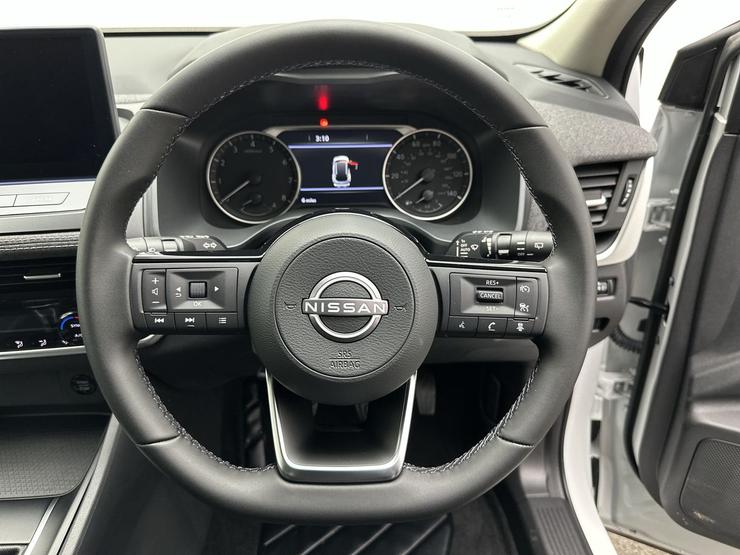 Nissan QASHQAI Photo spincar-b9b7b9faeb4ef1651825c5d9a5d2b268a771c578.jpg