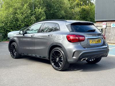 Mercedes-Benz GLA Photo 28
