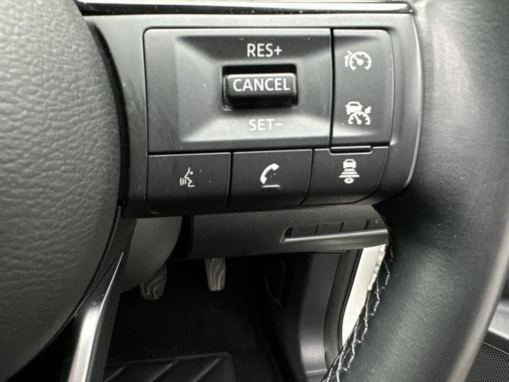 Nissan QASHQAI Photo spincar-bb2ff20dea50f6eaa538083da41a27c1d9f55d8a.jpg