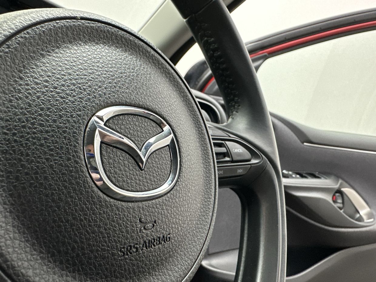Mazda 2 Hybrid Photo 24
