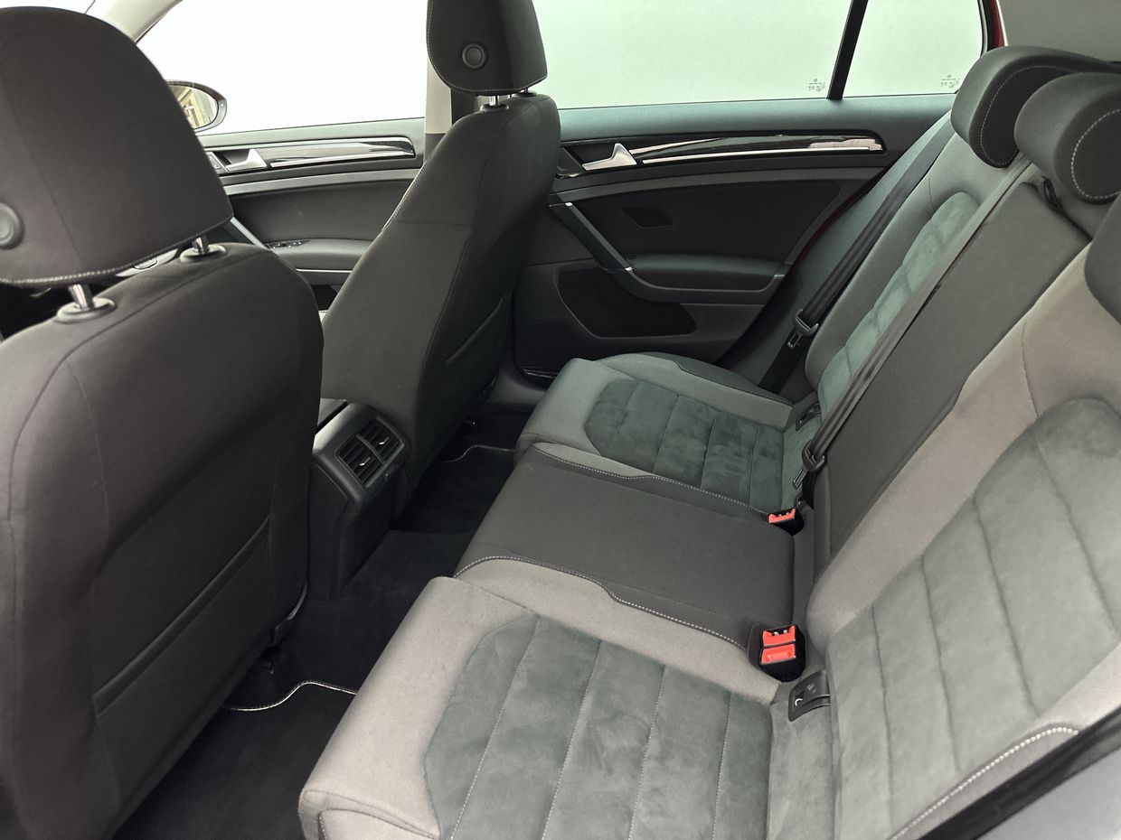 Volkswagen GOLF Photo 18