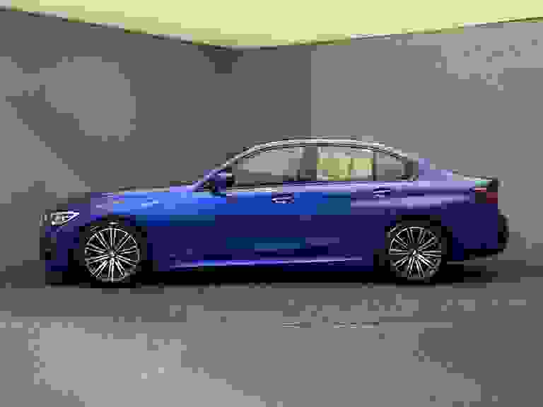 BMW 3 SERIES Photo spincar-bc712c2e25ad1eb5f5995620925dc833aa5a7dfb.jpg