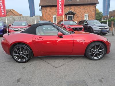 Mazda MX-5 Photo 12