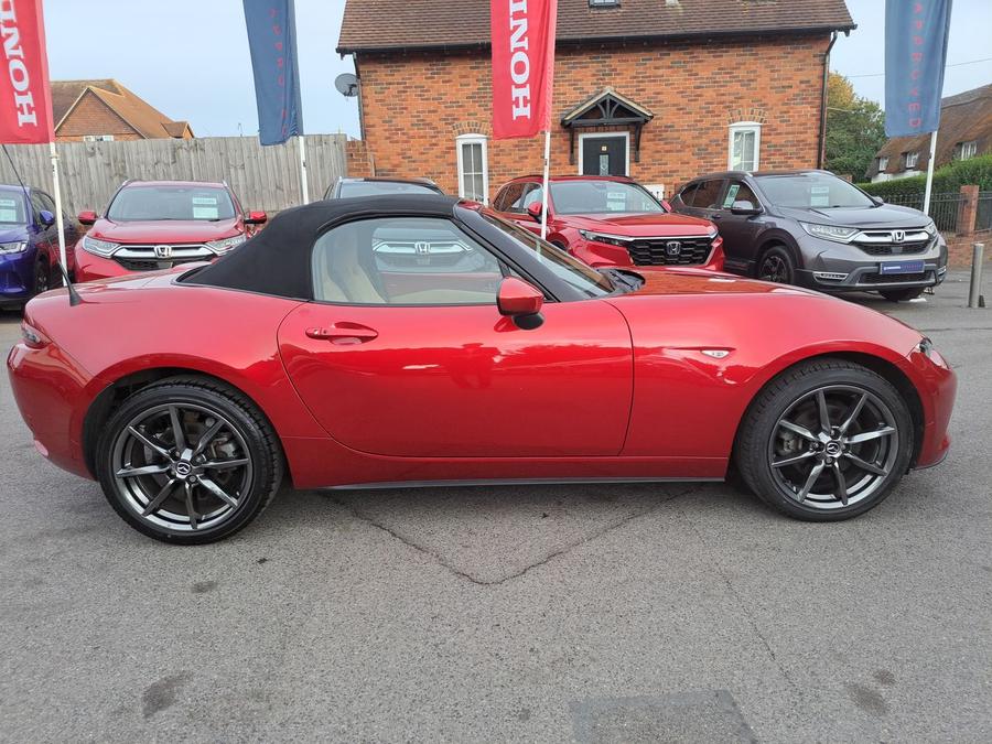 Mazda MX-5 Photo spincar-bc984fc845120887aa91a944494841bb85f54c23.jpg