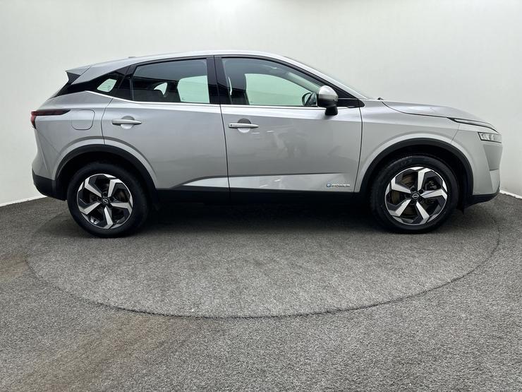 Nissan QASHQAI Photo spincar-bcb3464d9a09914db4338bee8e7752113703c0f9.jpg