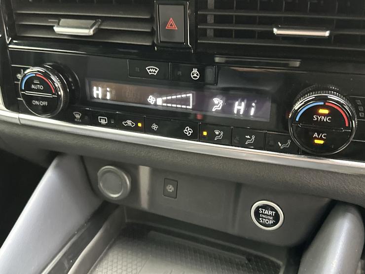 Nissan QASHQAI Photo spincar-be4528a0ecc821b73ed25951b717fb3172fdb3ef.jpg