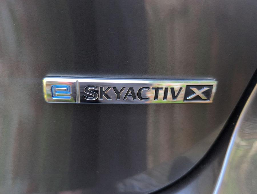 Mazda Mazda3 Photo spincar-be59d37309c9f259c3a17fb742fc9a193be06a9a.jpg