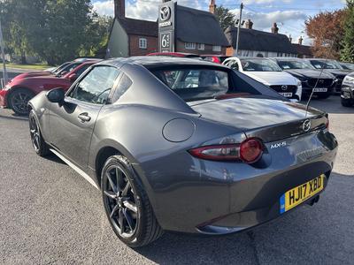 Mazda MX-5 RF Photo 15