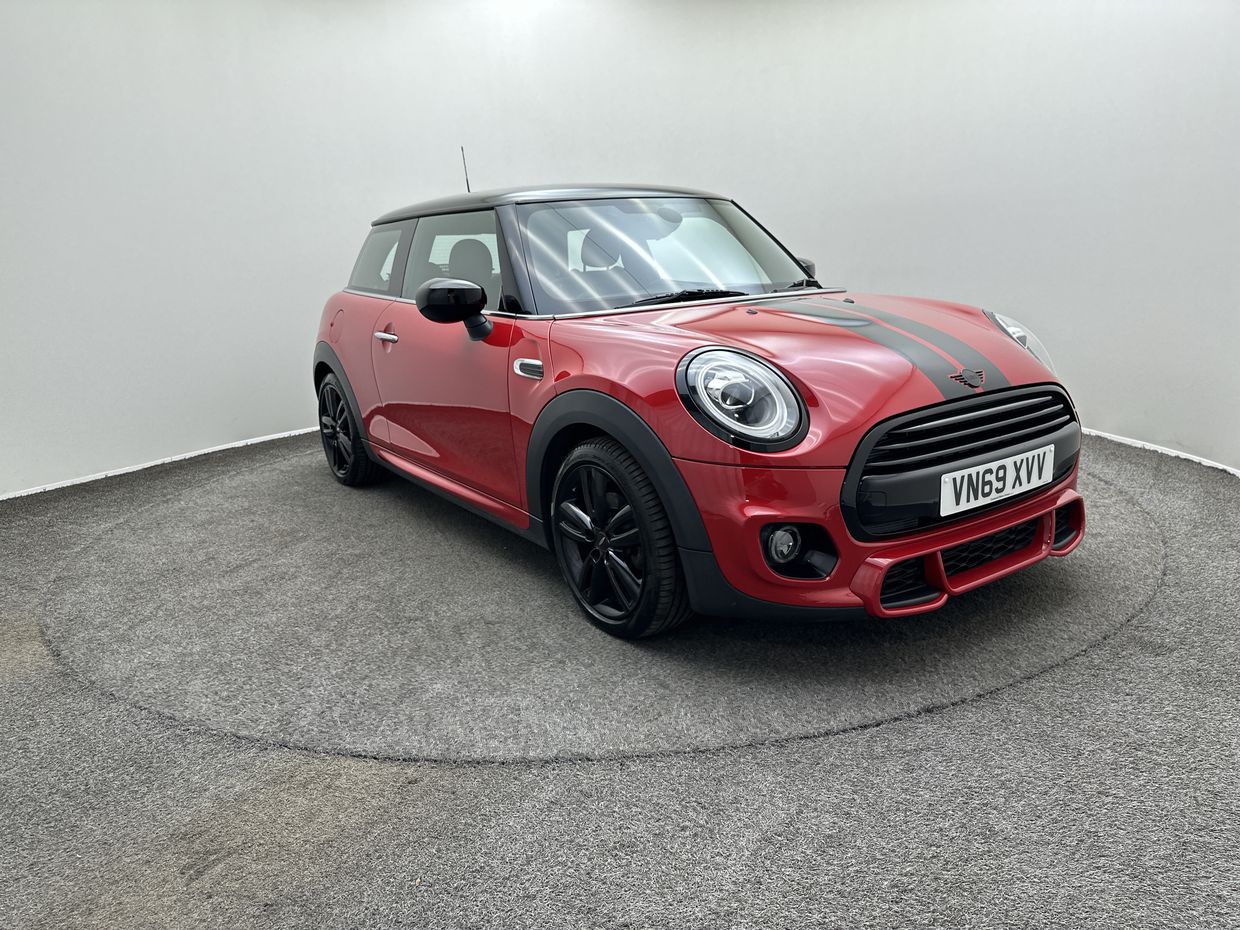 MINI Cooper Photo 1