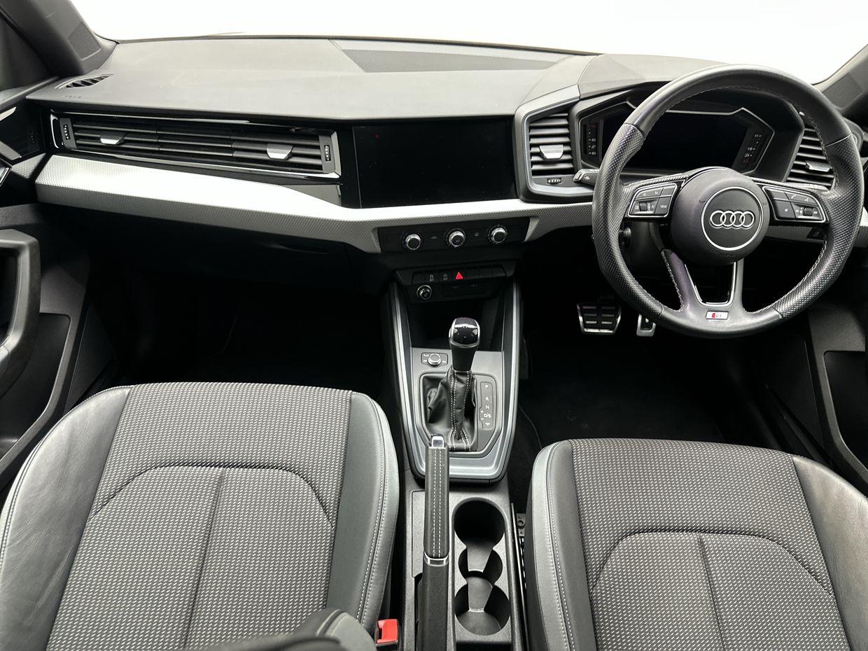 Audi A1 Photo 14