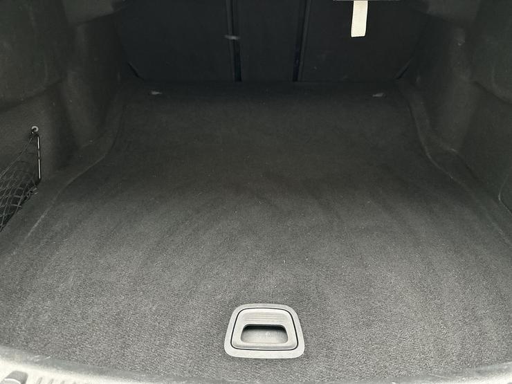 Mercedes-Benz E CLASS Photo spincar-beb09f7a311514c7f640aaa007520e1104149d40.jpg