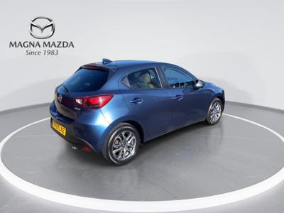 Mazda Mazda2 Photo 2