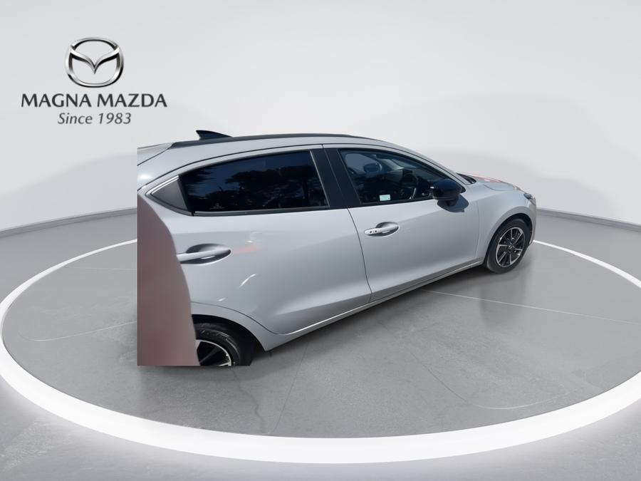 Mazda Mazda2 Photo spincar-bf2d7bd394fc1427e8e1e42e8918c1718e54965d.jpg