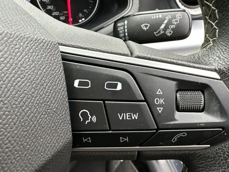 SEAT ARONA Photo spincar-bfe332dd3338b0c66ea784fff1d378d4a0fd60b6.jpg