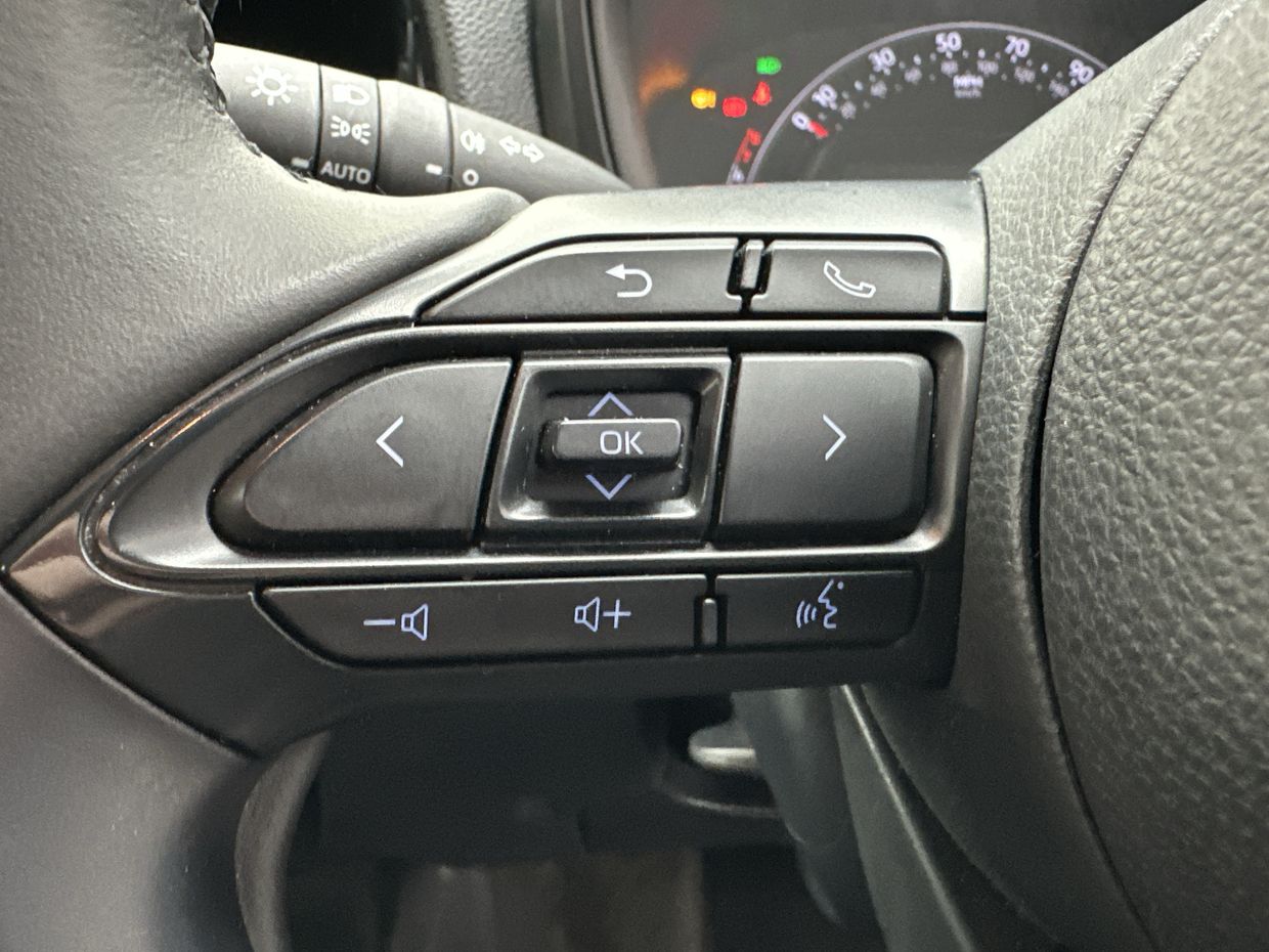 Toyota AYGO X Photo 10