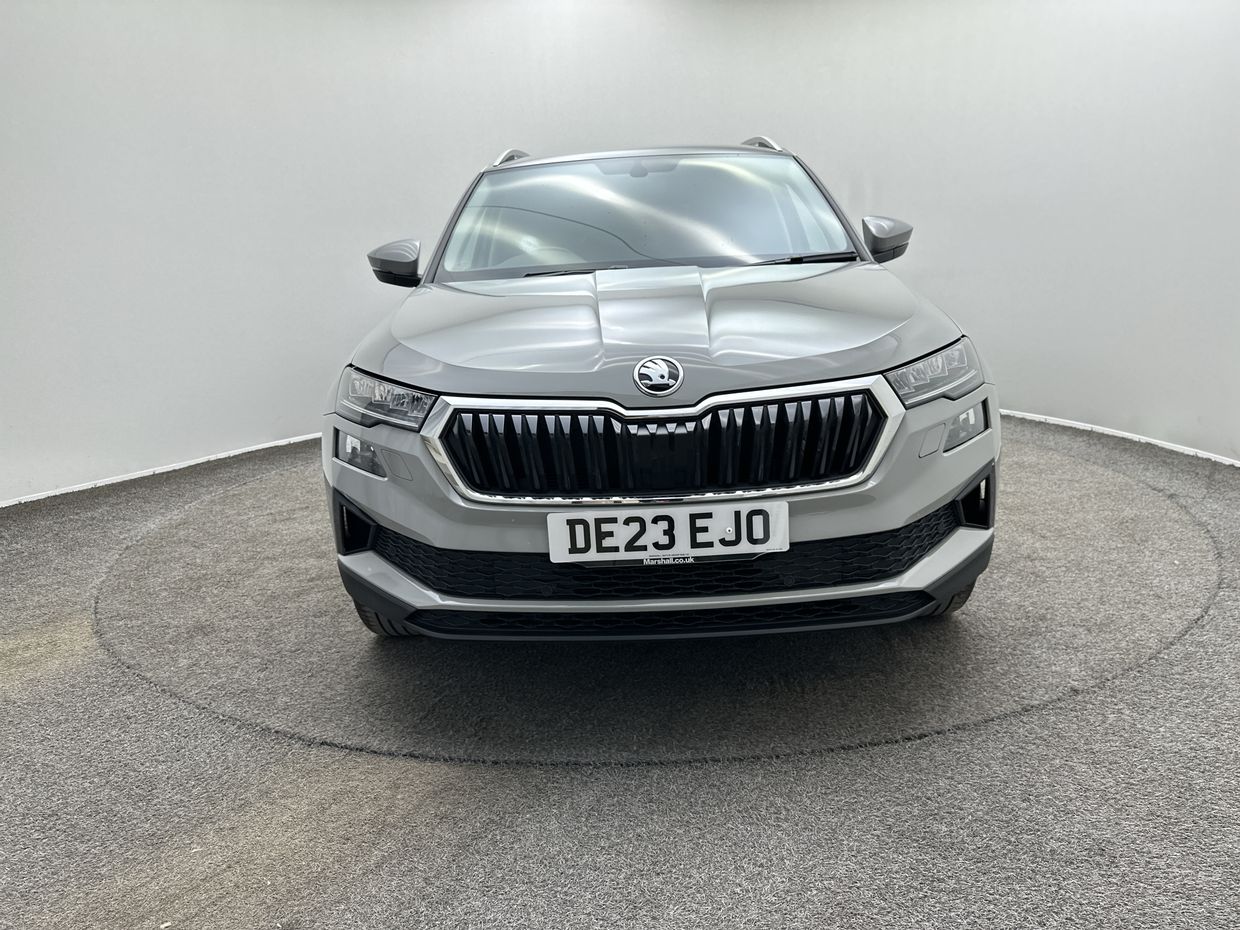 Skoda KAROQ Photo 2
