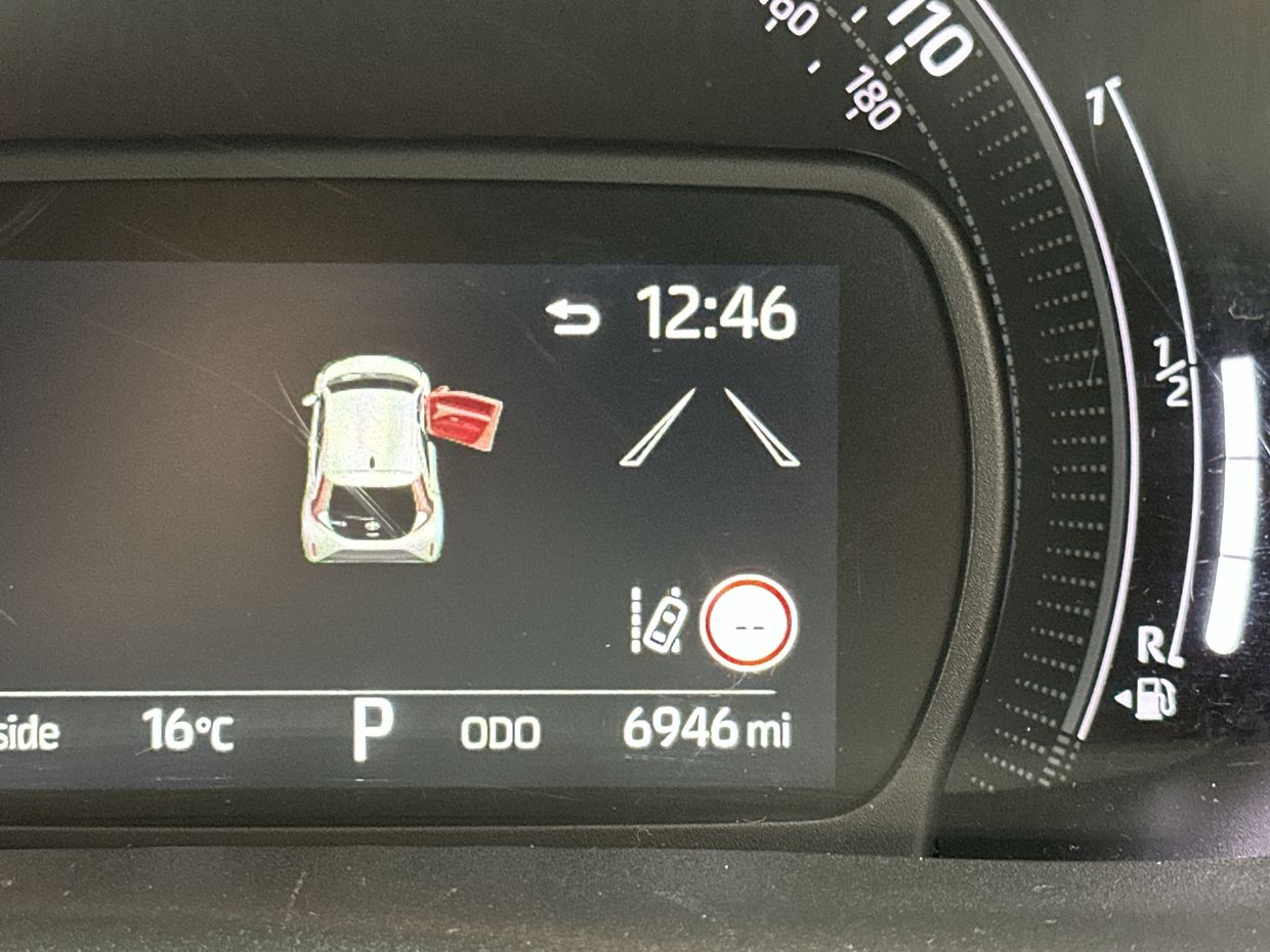 Toyota AYGO X Photo 9