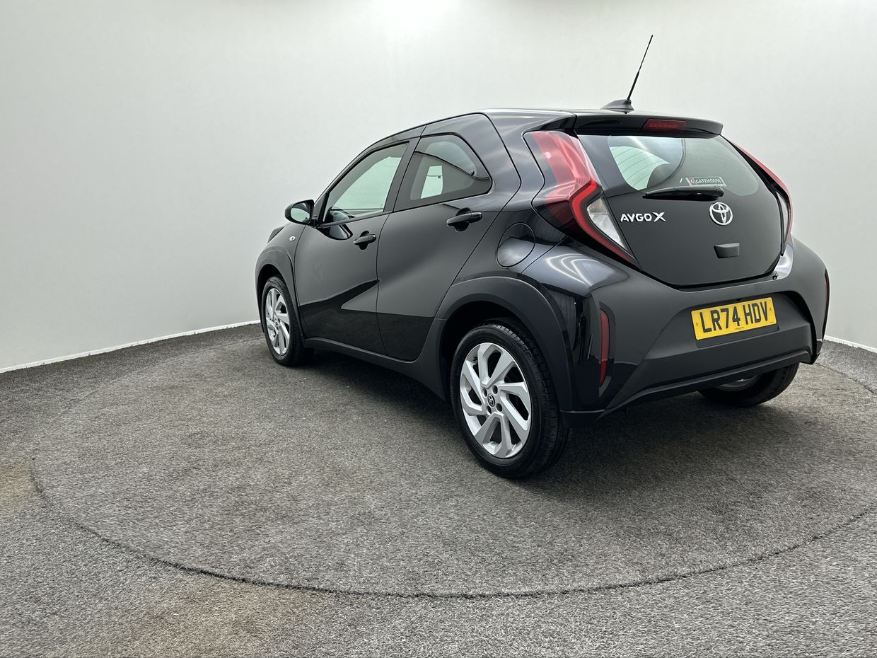 Toyota AYGO X Photo 5
