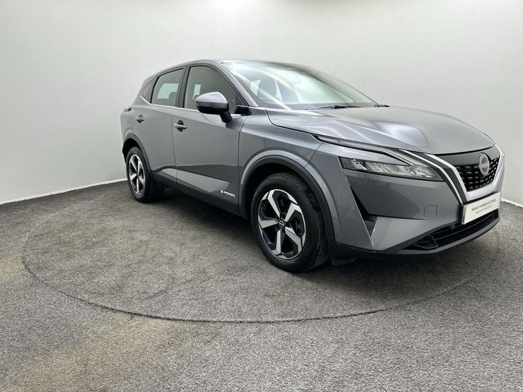 Nissan QASHQAI Photo spincar-c29a4f2f55579d58eab28c976e35498460ed7472.jpg