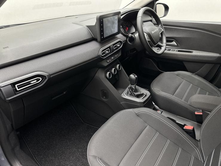Dacia SANDERO Photo spincar-c2cb2ad8346ac002c0630c7057d167693a3c2eb6.jpg
