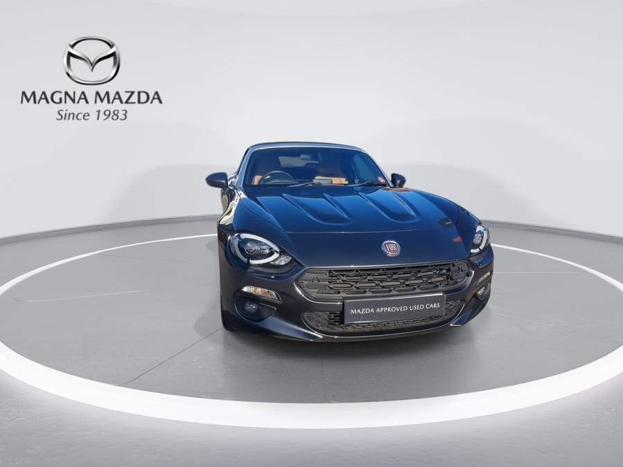 Fiat 124 Spider Photo spincar-c31e8c522c03d7fe6c58d5db61def8e9ed5bd02c.jpg