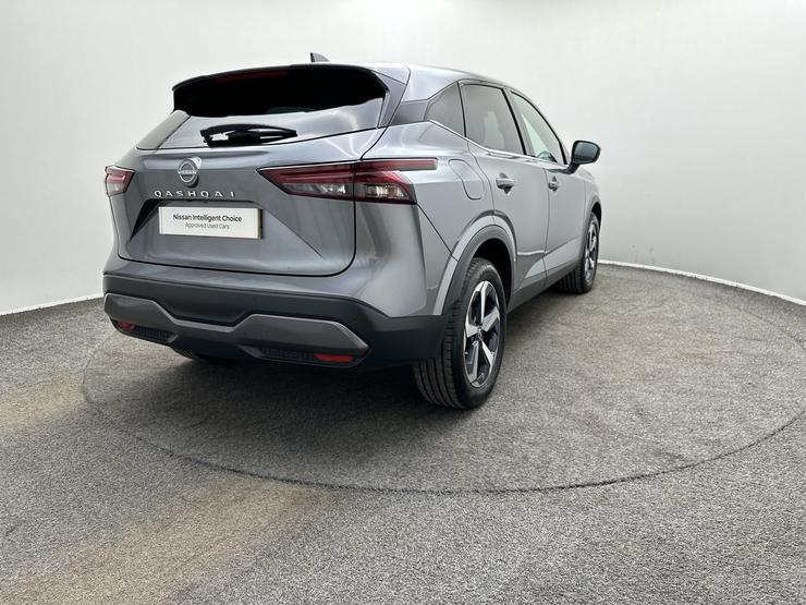 Nissan QASHQAI Photo spincar-c3d23671ae797eccc039b4d899440f133845a28a.jpg