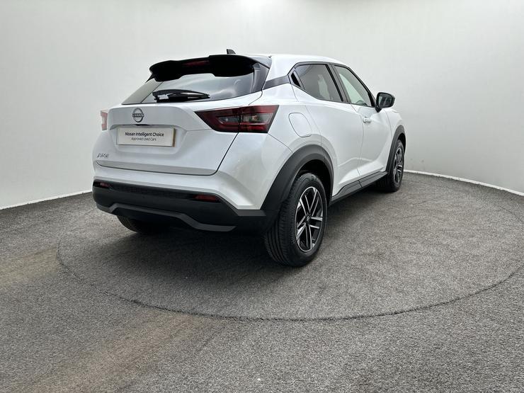 Nissan JUKE Photo spincar-c3d359a39b81e98d008674ea5c20fd778962e228.jpg