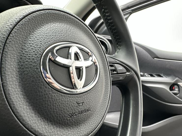 Toyota Yaris Photo spincar-c5bbd71f74bc0db601952f0efba95119036c3527.jpg