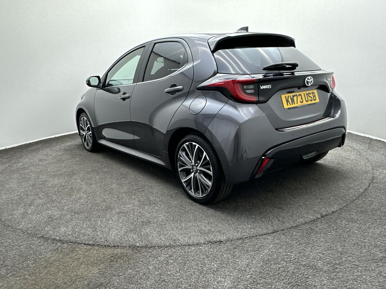 Toyota Yaris Photo 5