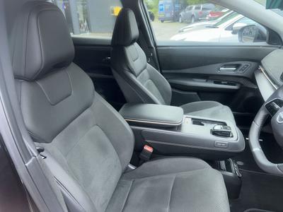 Nissan ARIYA Photo 24