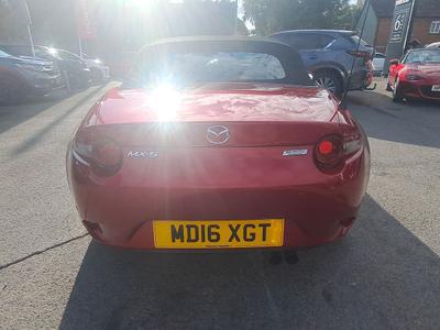 Mazda MX-5 Photo 14
