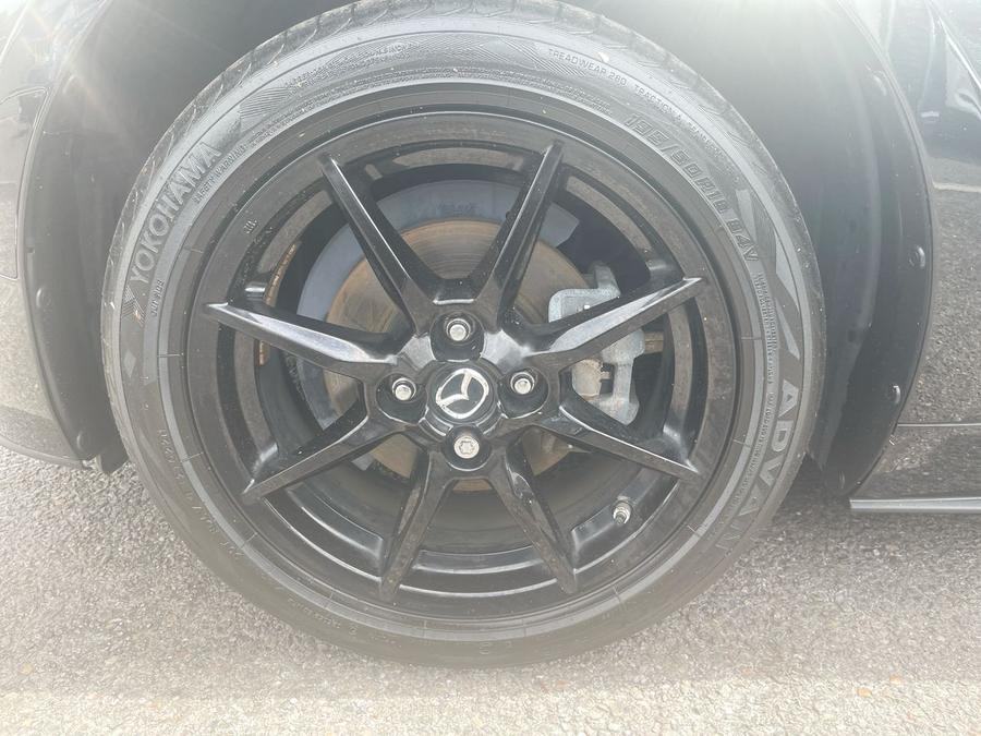 Mazda MX-5 Photo spincar-c6c06cda25a39e4d93e55204f63b6a87edd0c50e.jpg