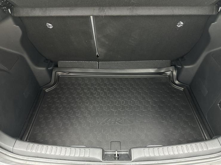 Toyota Yaris Photo spincar-c7136c81d27d6bfb444785f07d605f16ee9f2d0d.jpg