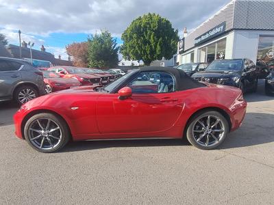 Mazda MX-5 Photo 16