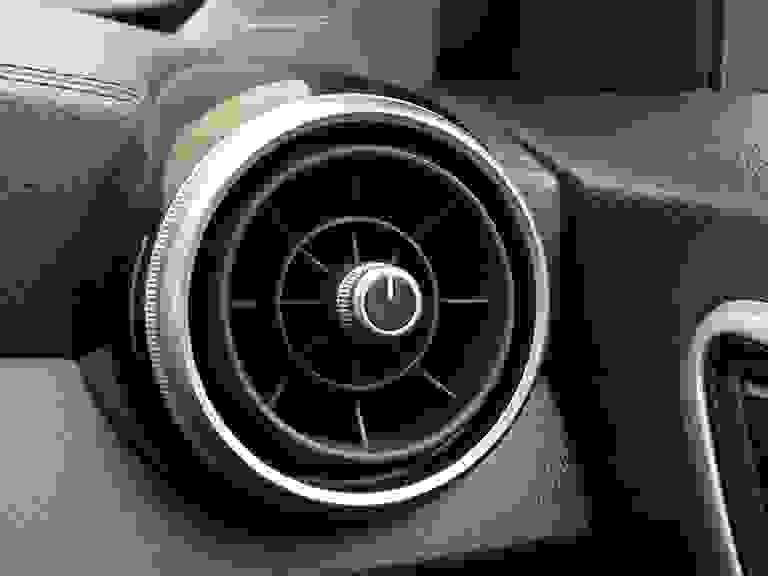 MG MG ZS Photo spincar-c8a5973121dfe98cd56fb866e41c466e715d96ab.jpg