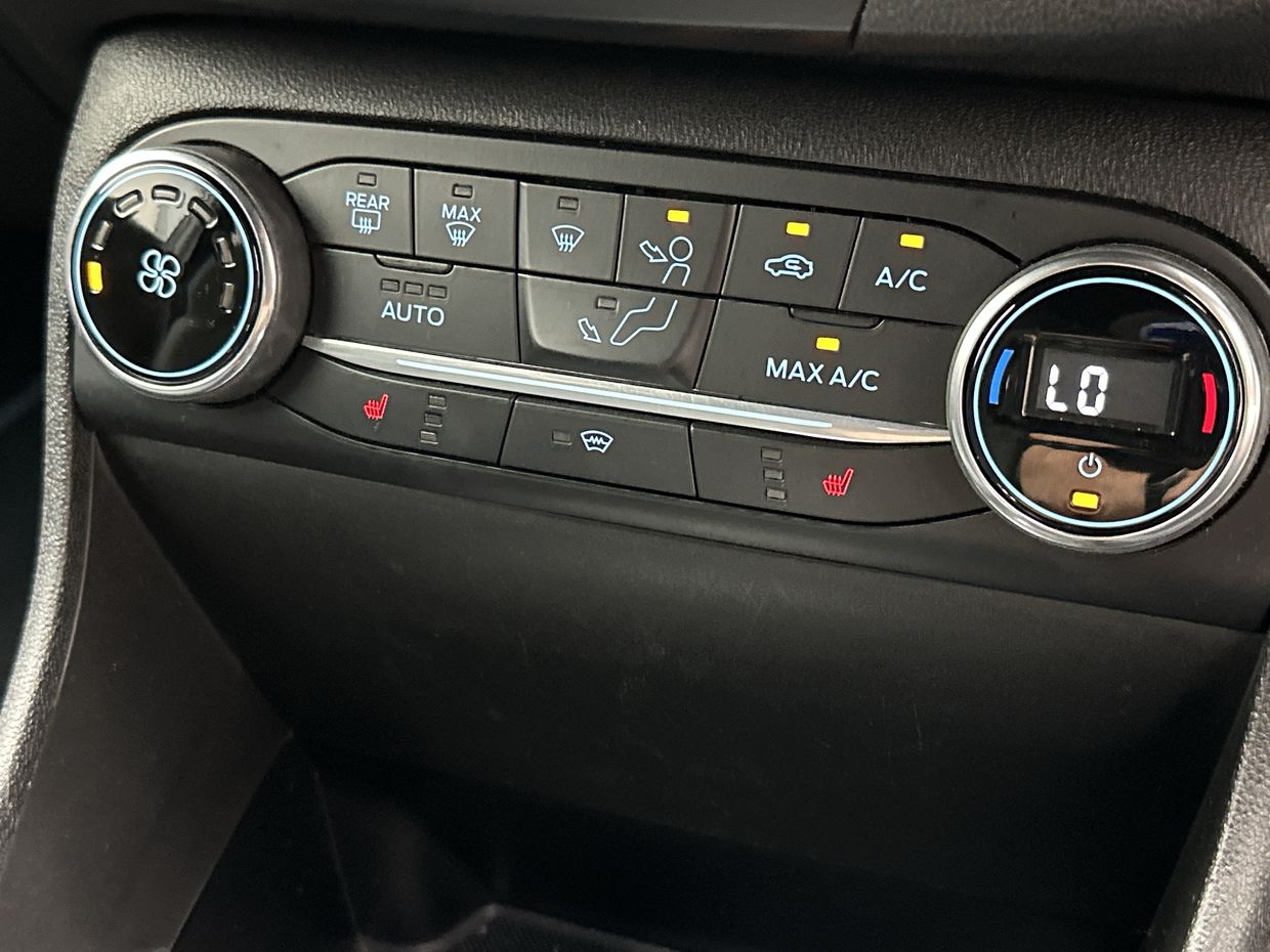 Ford Fiesta Photo 13