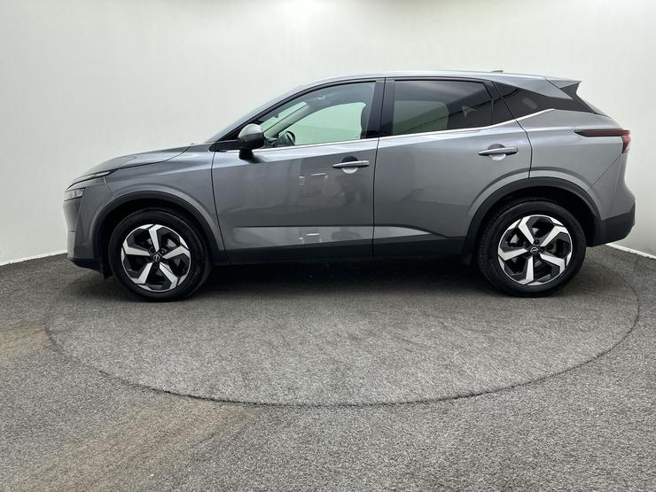 Nissan QASHQAI Photo spincar-c9cf577837632be84e9caf5c9baa7dc331dad3e3.jpg