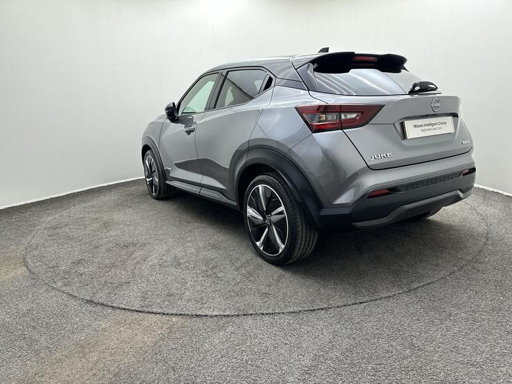 Nissan JUKE Photo spincar-c9ea66ba359c3f9f3541d909e325171c66a8954f.jpg